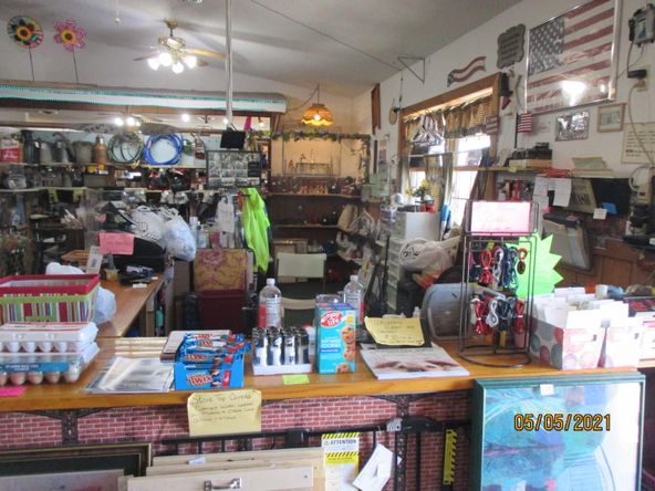 54 E Hwy 54, Hermitage, MO 65668